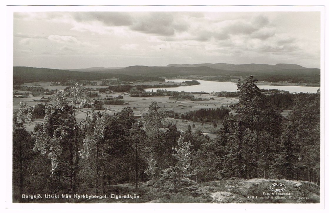 Bergsjö. utsikt från kyrkbyberget.  Elgeredssjön